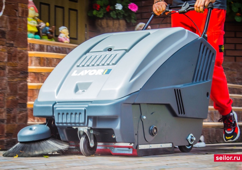 Подметальная машина Lavor Pro SWL 700 ET: тихий и надёжный борец с грязью