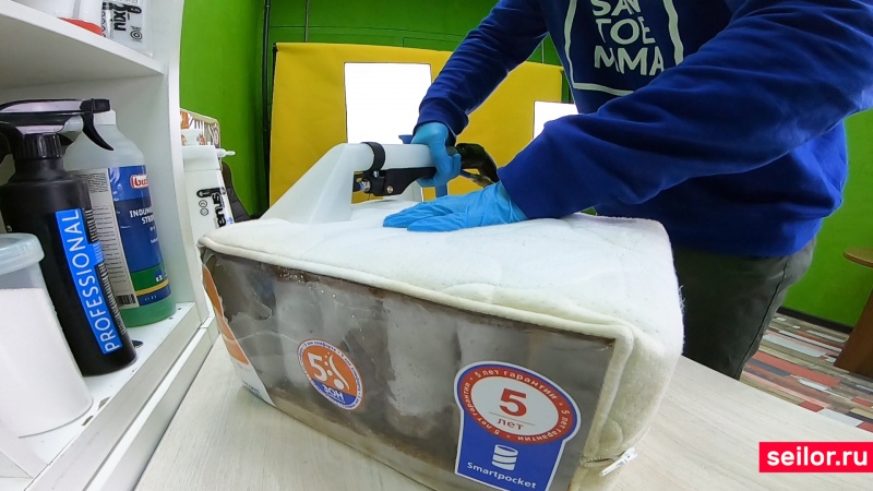 Чистим матрас: когда всё пошло не по плану